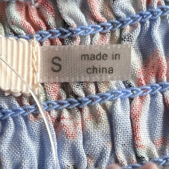 Mi Ami Women's Long Sleeve Floral Small Blouse - Picture 11 of 12